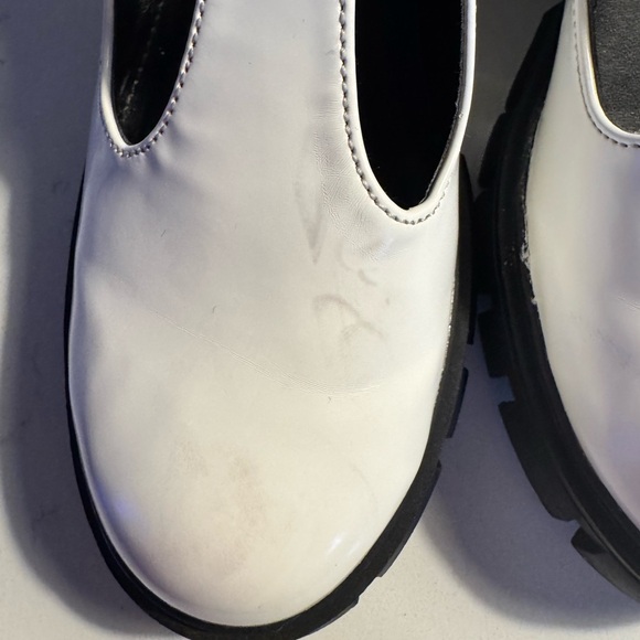 Madden Girl White Chunky Heel Mary Jane Shoes - Adjustable Strap Size 7.5 M - Picture 11 of 15